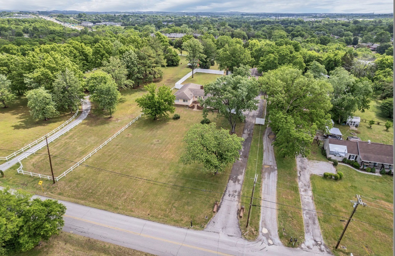 454 W Campbell Road Goodlettsville TN 37072
