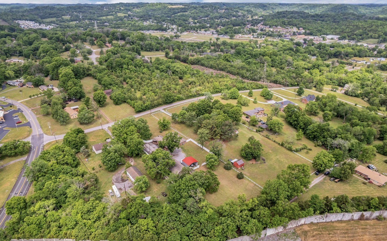 454 W Campbell Road Goodlettsville TN 37072