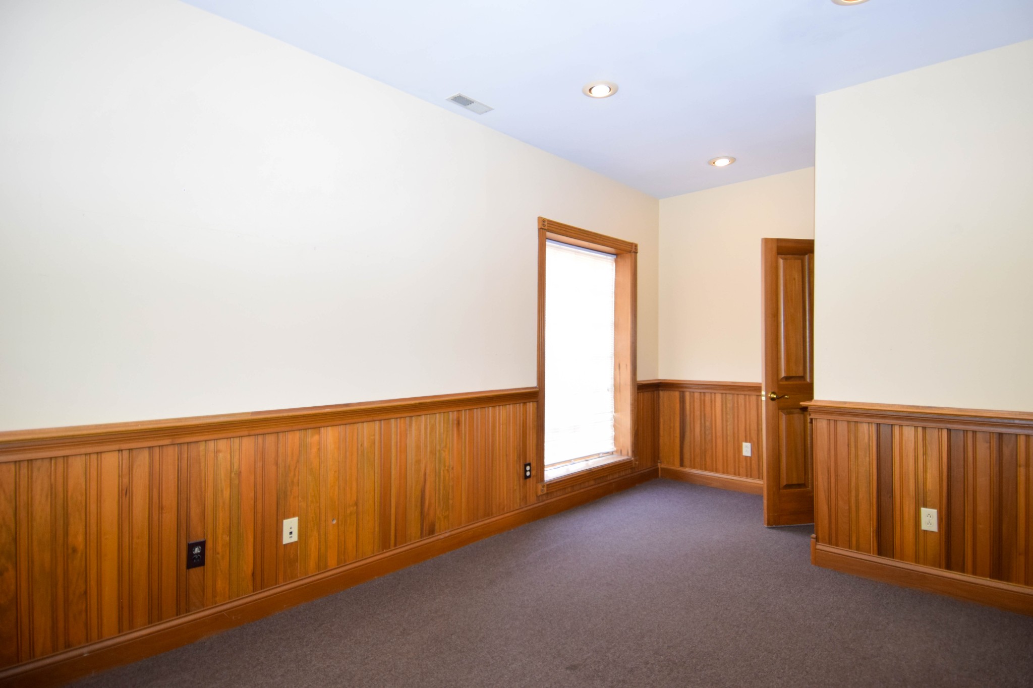 102 Public Square Gallatin TN 37066