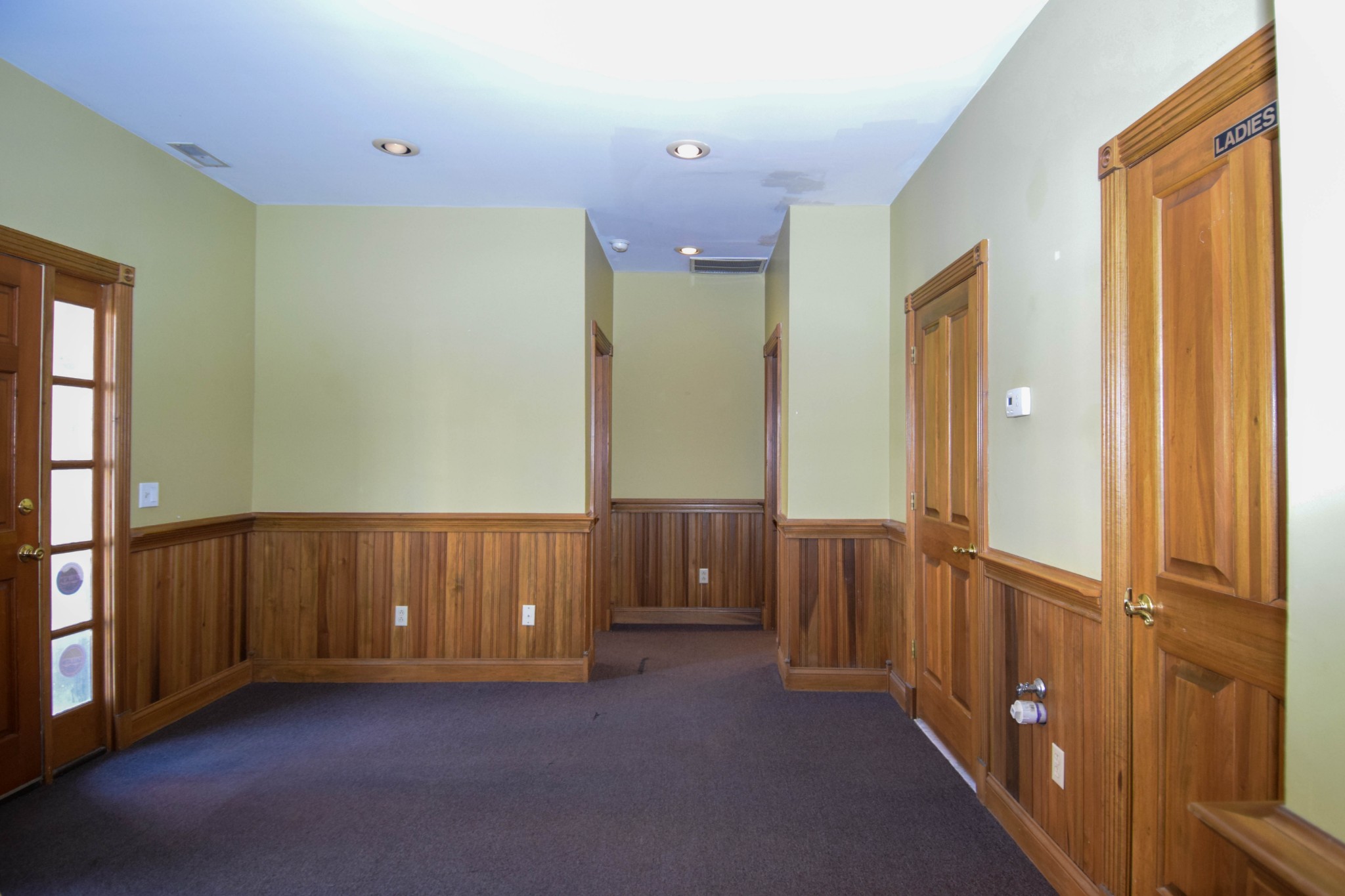 102 Public Square Gallatin TN 37066