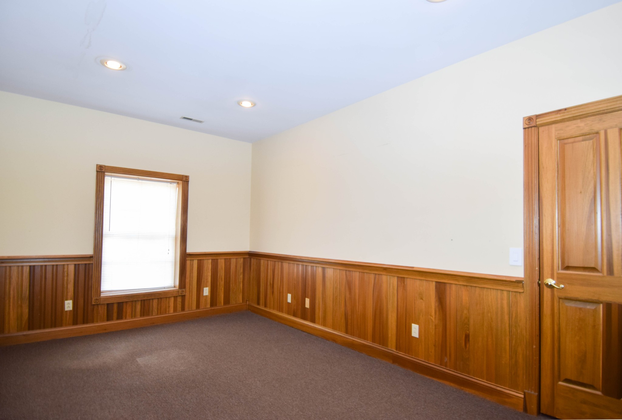 102 Public Square Gallatin TN 37066