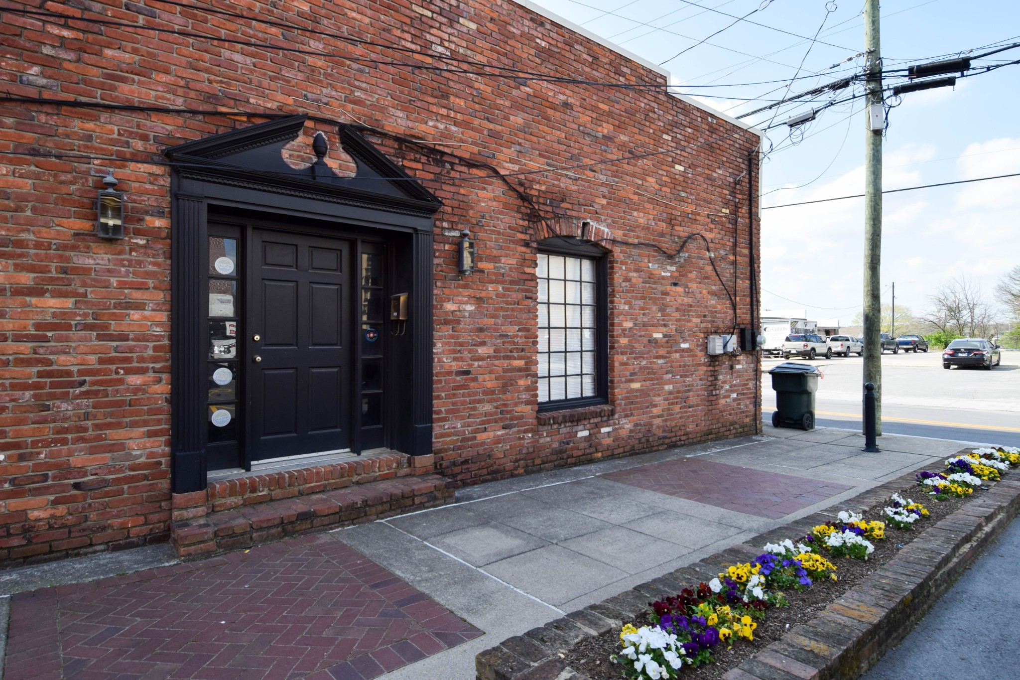 102 Public Square Gallatin TN 37066