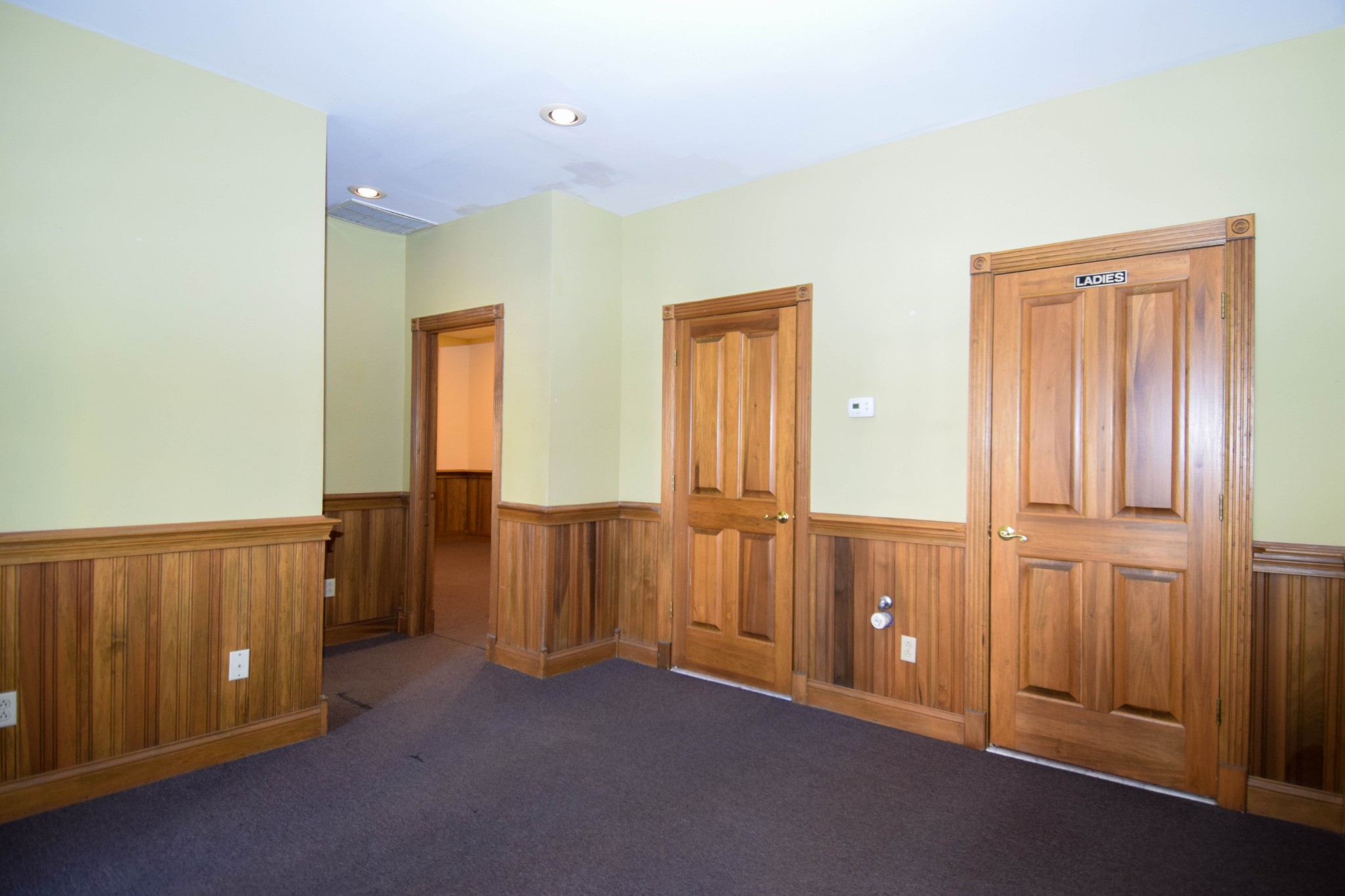 102 Public Square Gallatin TN 37066