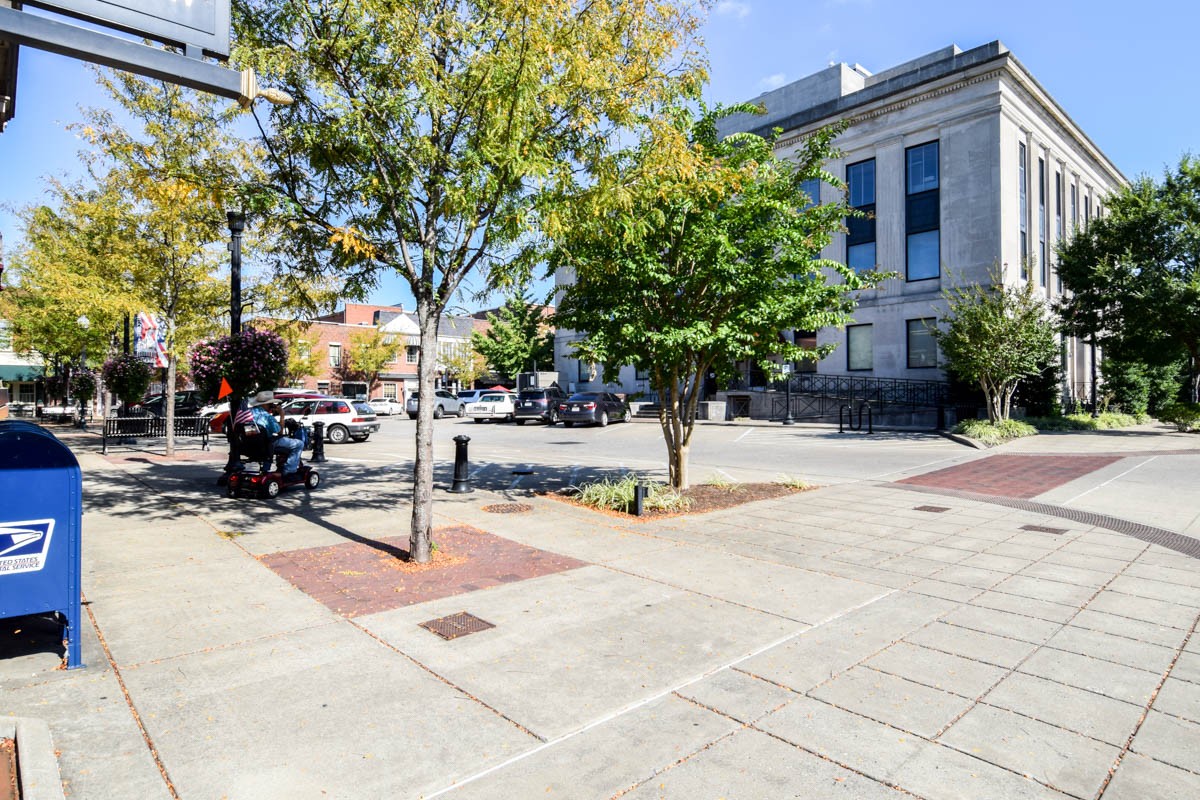 102 Public Square Gallatin TN 37066
