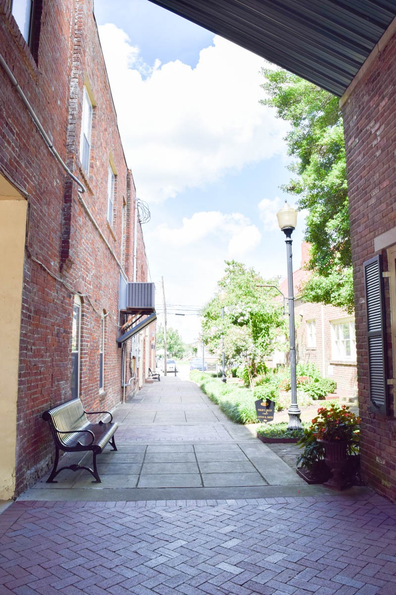 102 Public Square Gallatin TN 37066