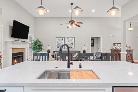 1053 Willow Circle Clarksville TN 37043