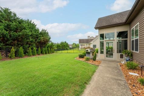 1053 Willow Circle Clarksville TN 37043