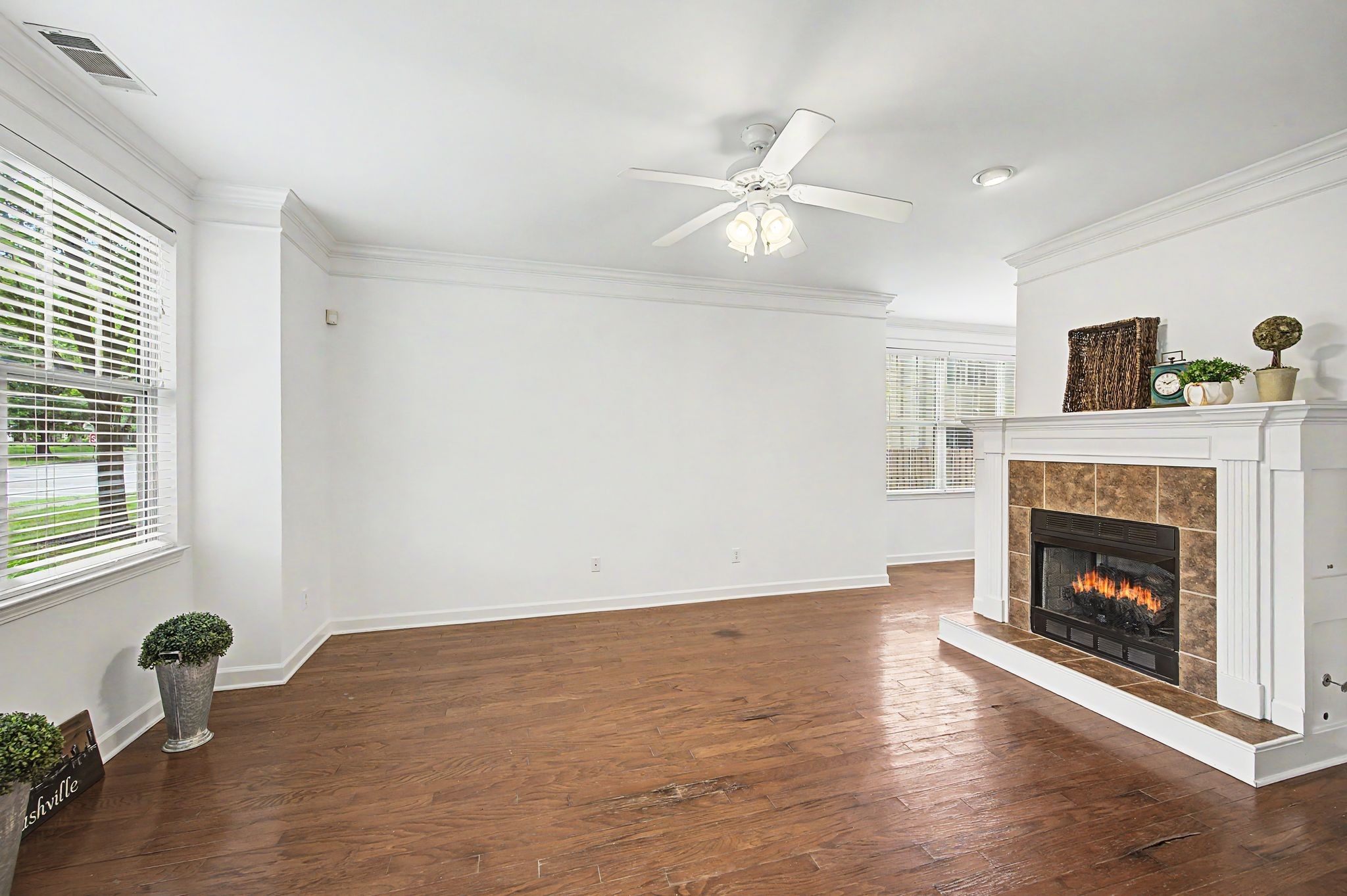 2048 Elliott Avenue Nashville TN 37204