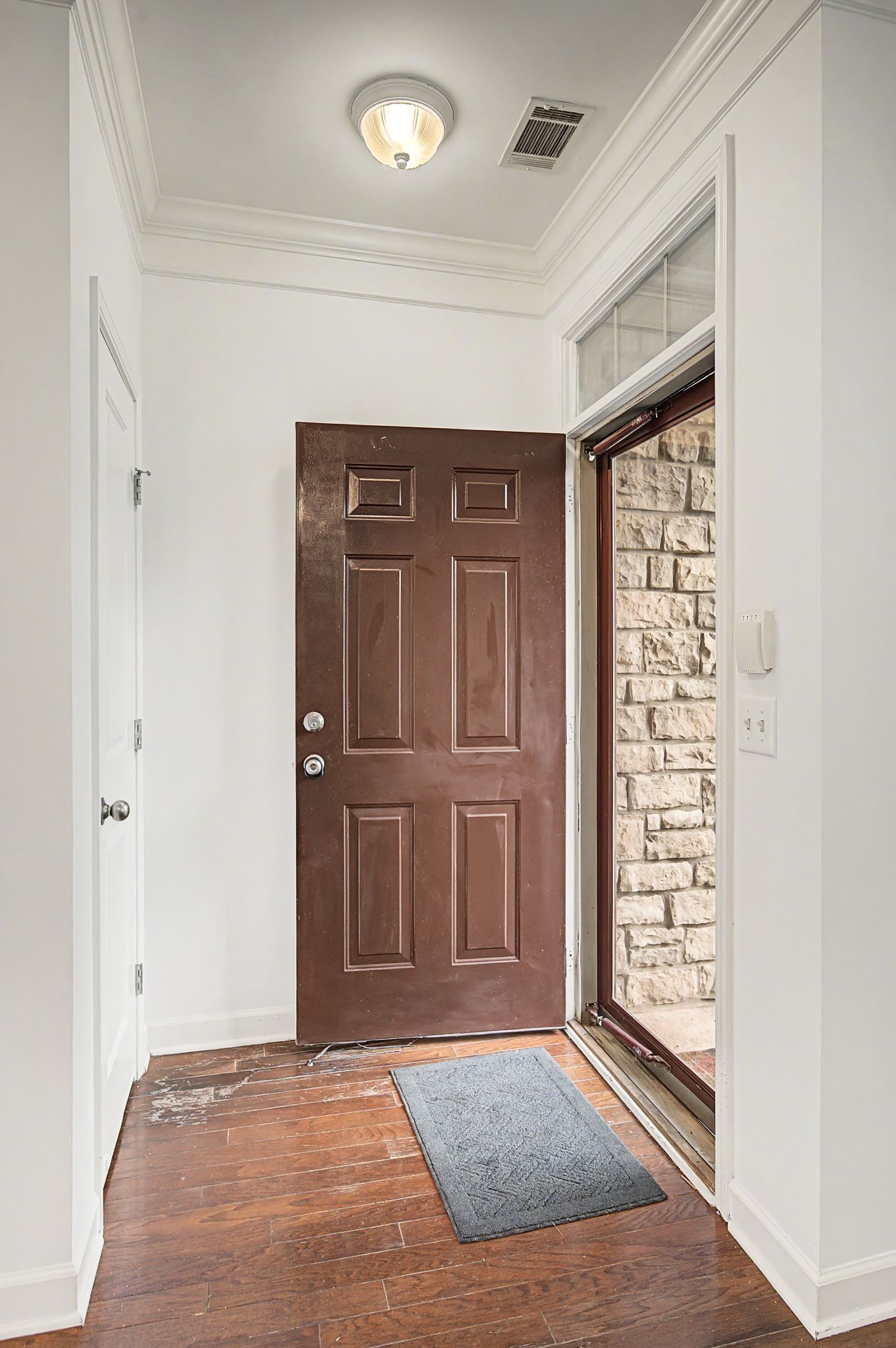 2048 Elliott Avenue Nashville TN 37204