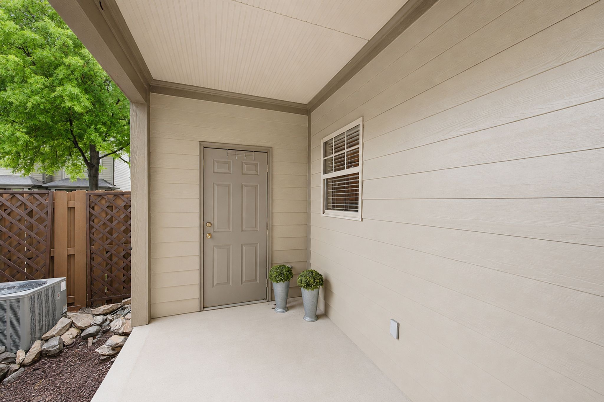2048 Elliott Avenue Nashville TN 37204