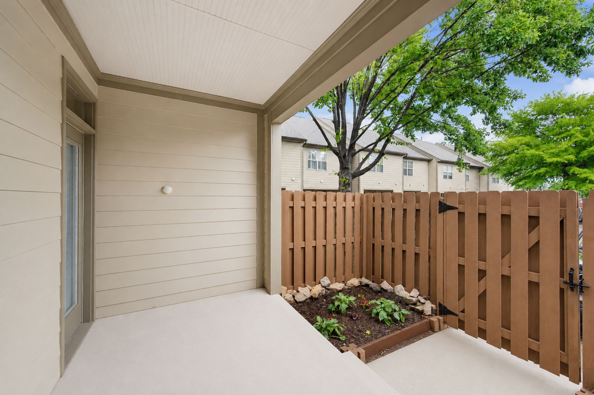 2048 Elliott Avenue Nashville TN 37204