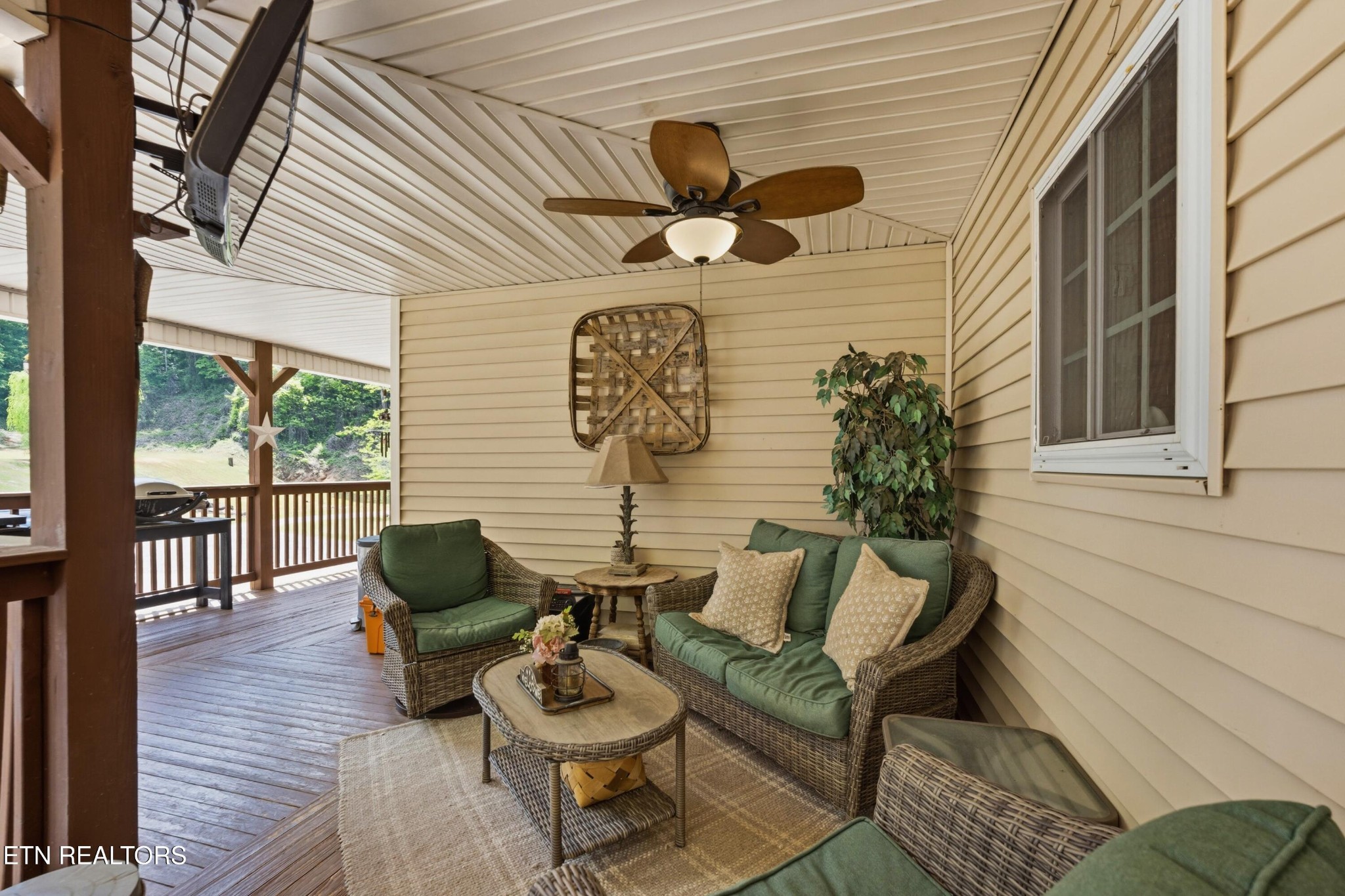 1913 E Union Valley Road Seymour TN 37865