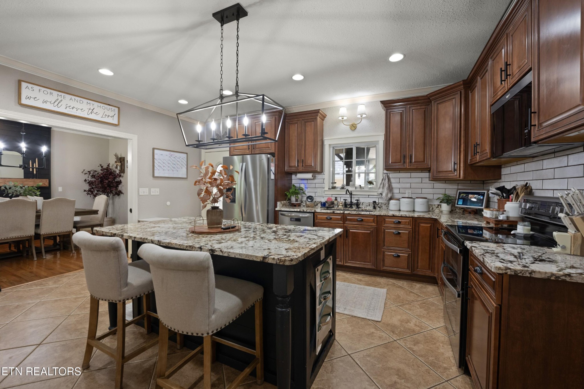 1913 E Union Valley Road Seymour TN 37865