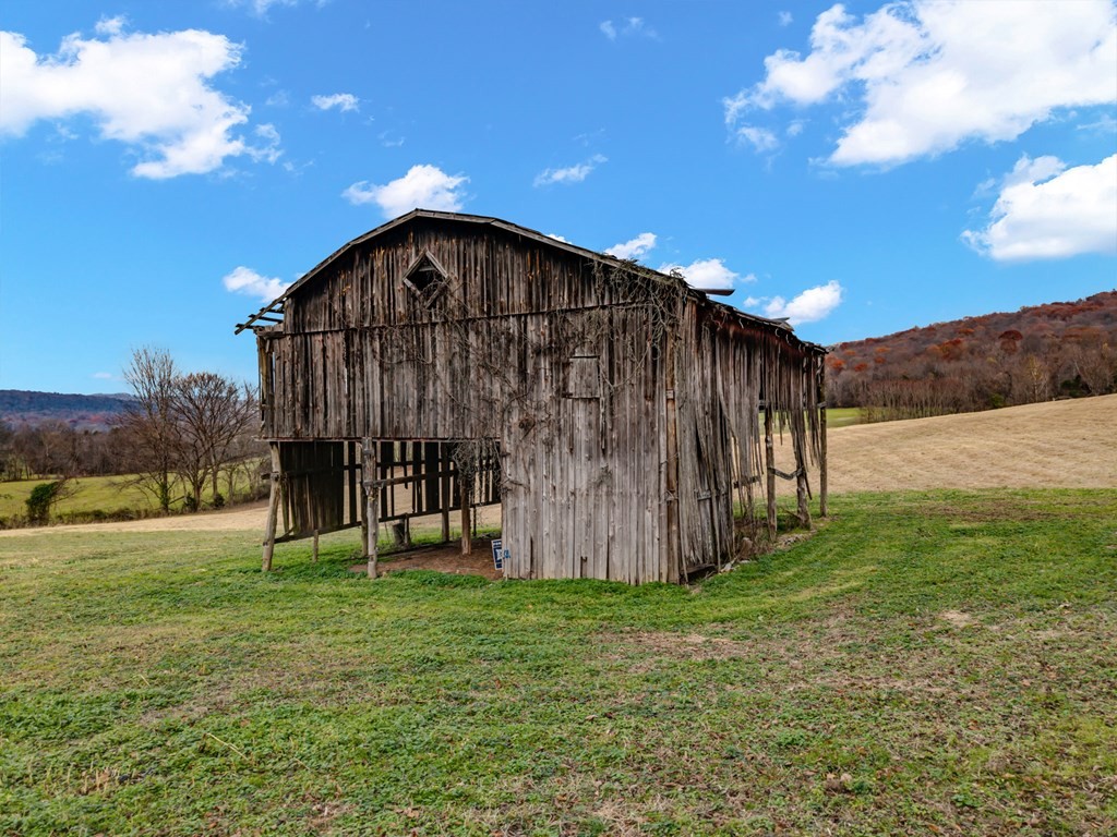 4934 N York Highway Pall Mall TN 38577
