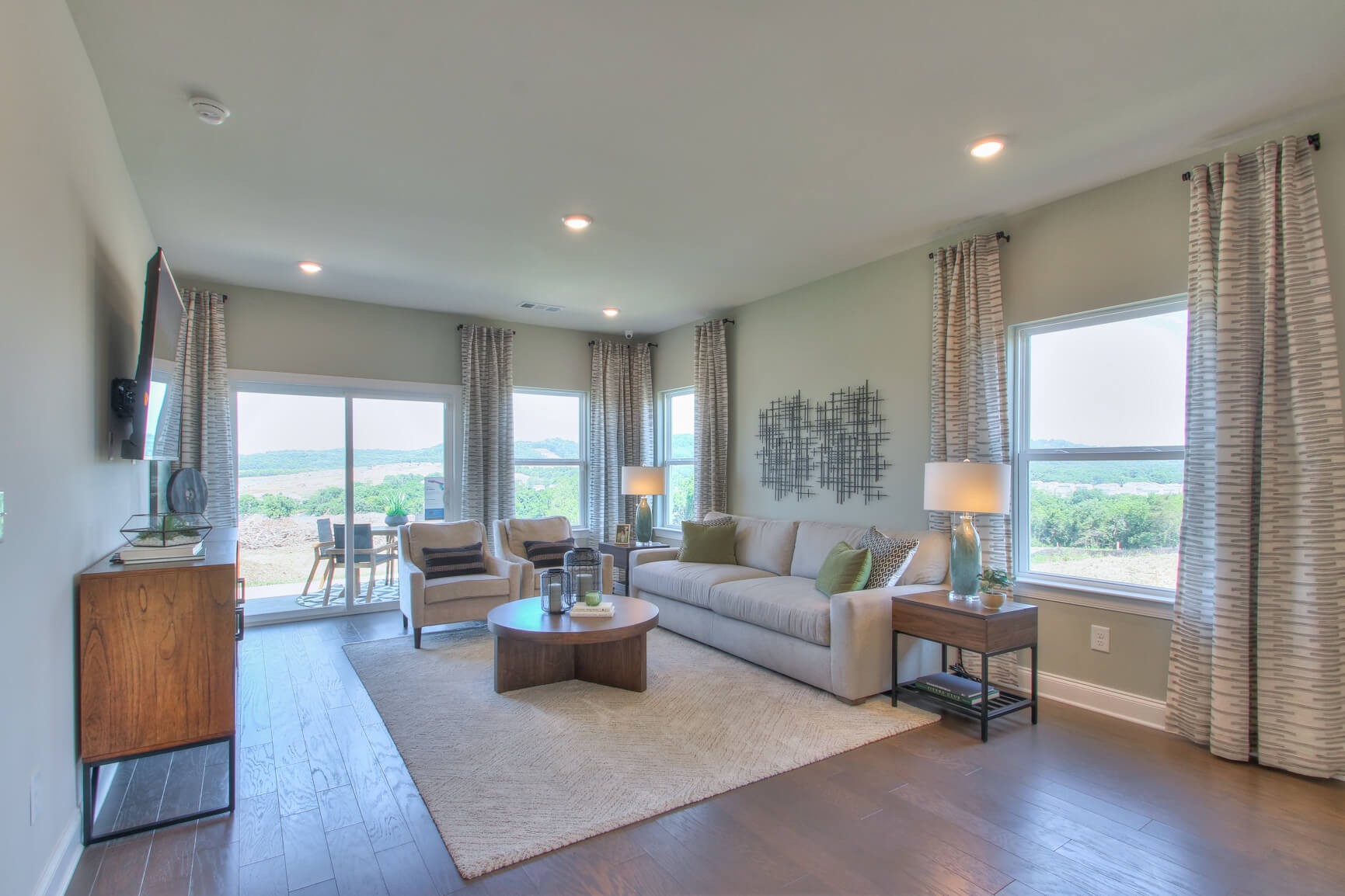 1774 Flora Grove Hermitage TN 37076