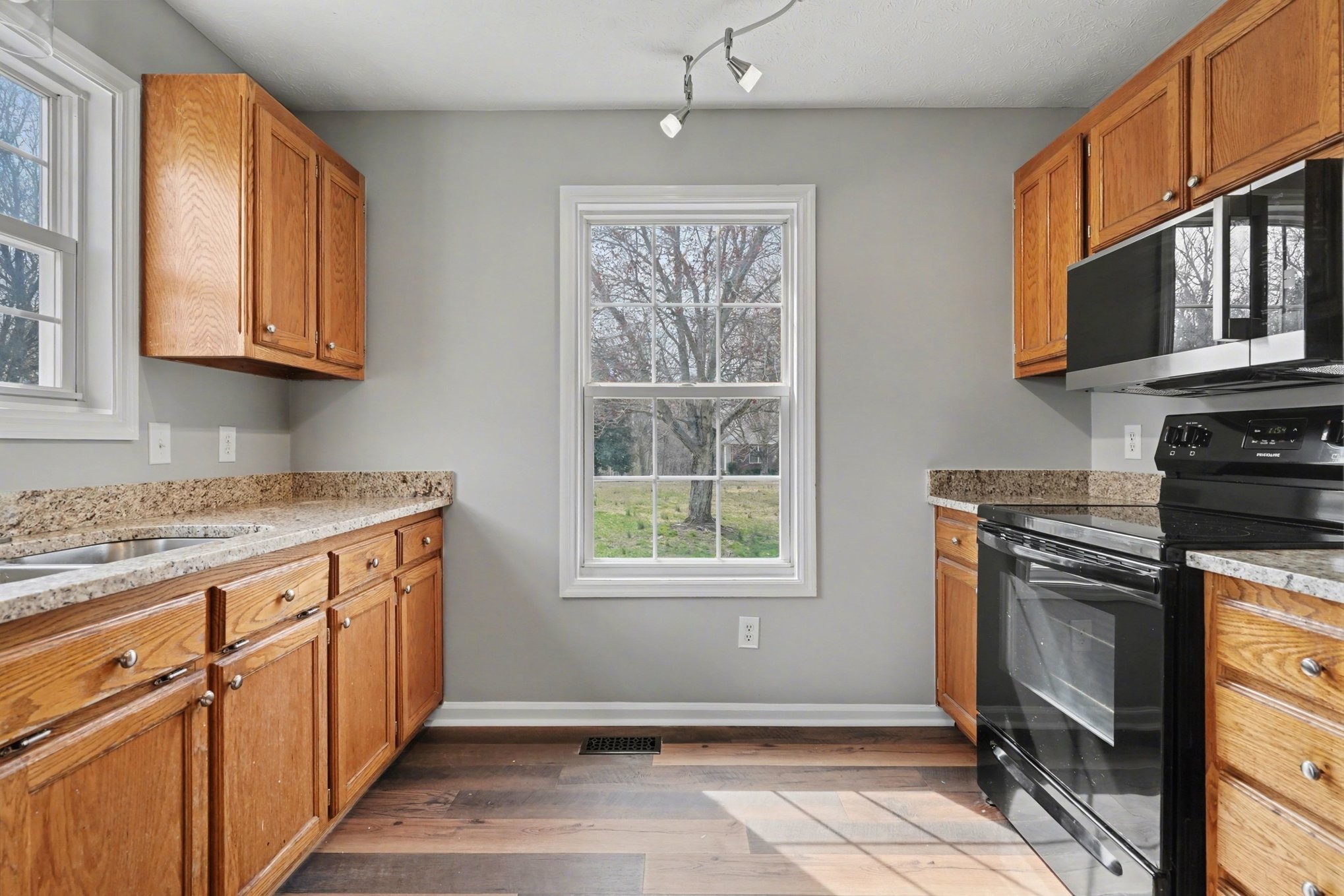 1162 Peter Pond Road Ashland City TN 37015