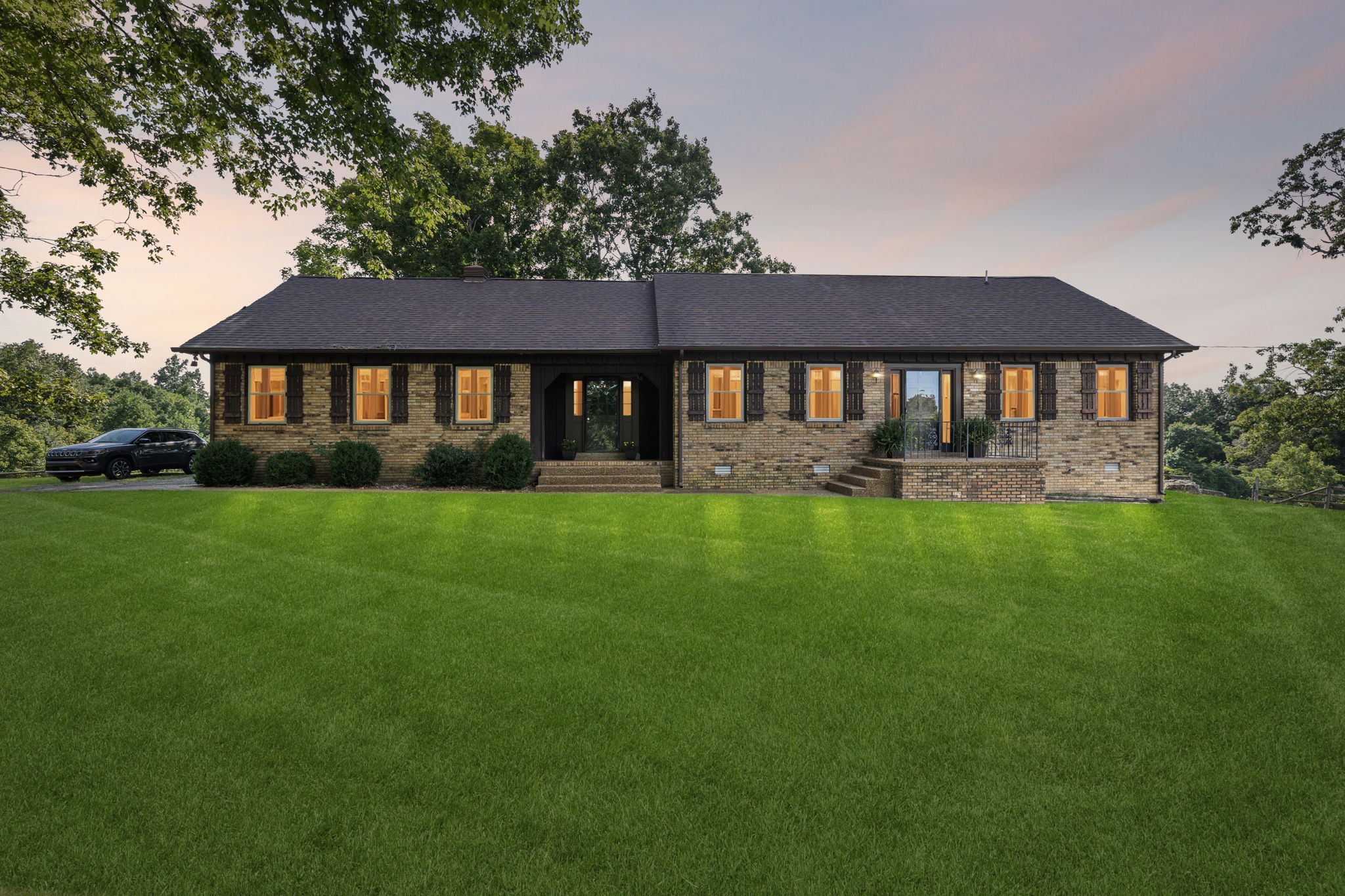 3085 Highway 47 N White Bluff TN 37187