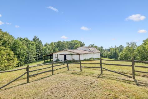 3085 Highway 47 N White Bluff TN 37187