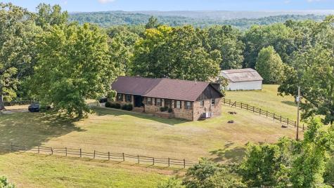 3085 Highway 47 N White Bluff TN 37187