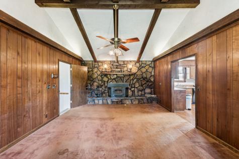 3085 Highway 47 N White Bluff TN 37187