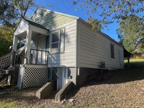 111 Swift Lane Cunningham TN 37052