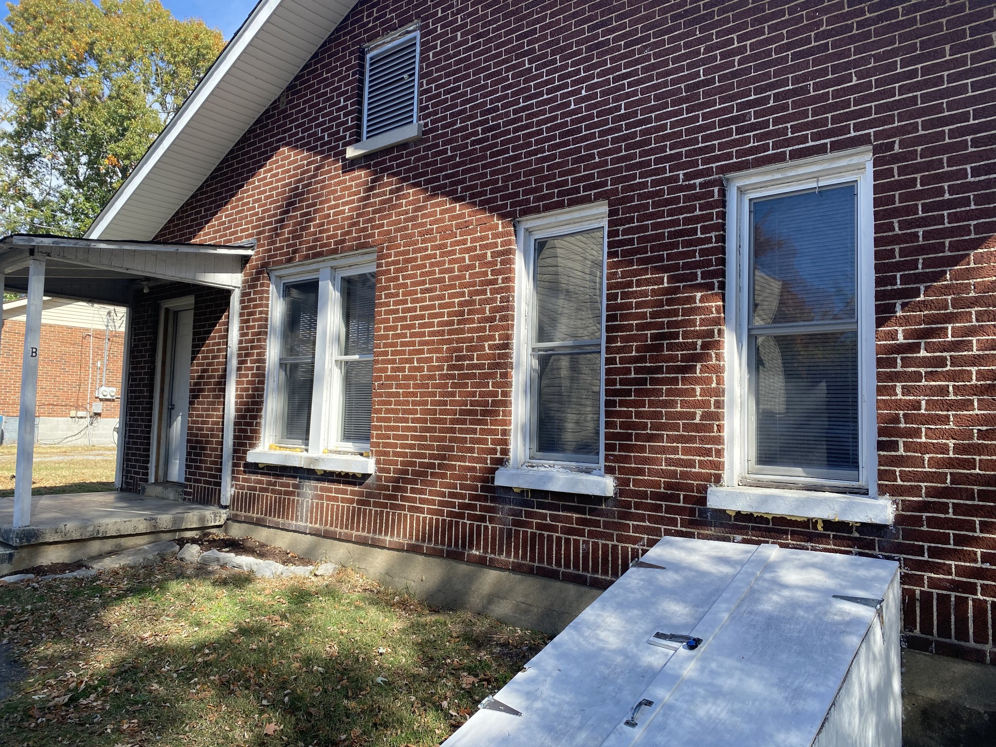 212 W End Avenue Dickson TN 37055