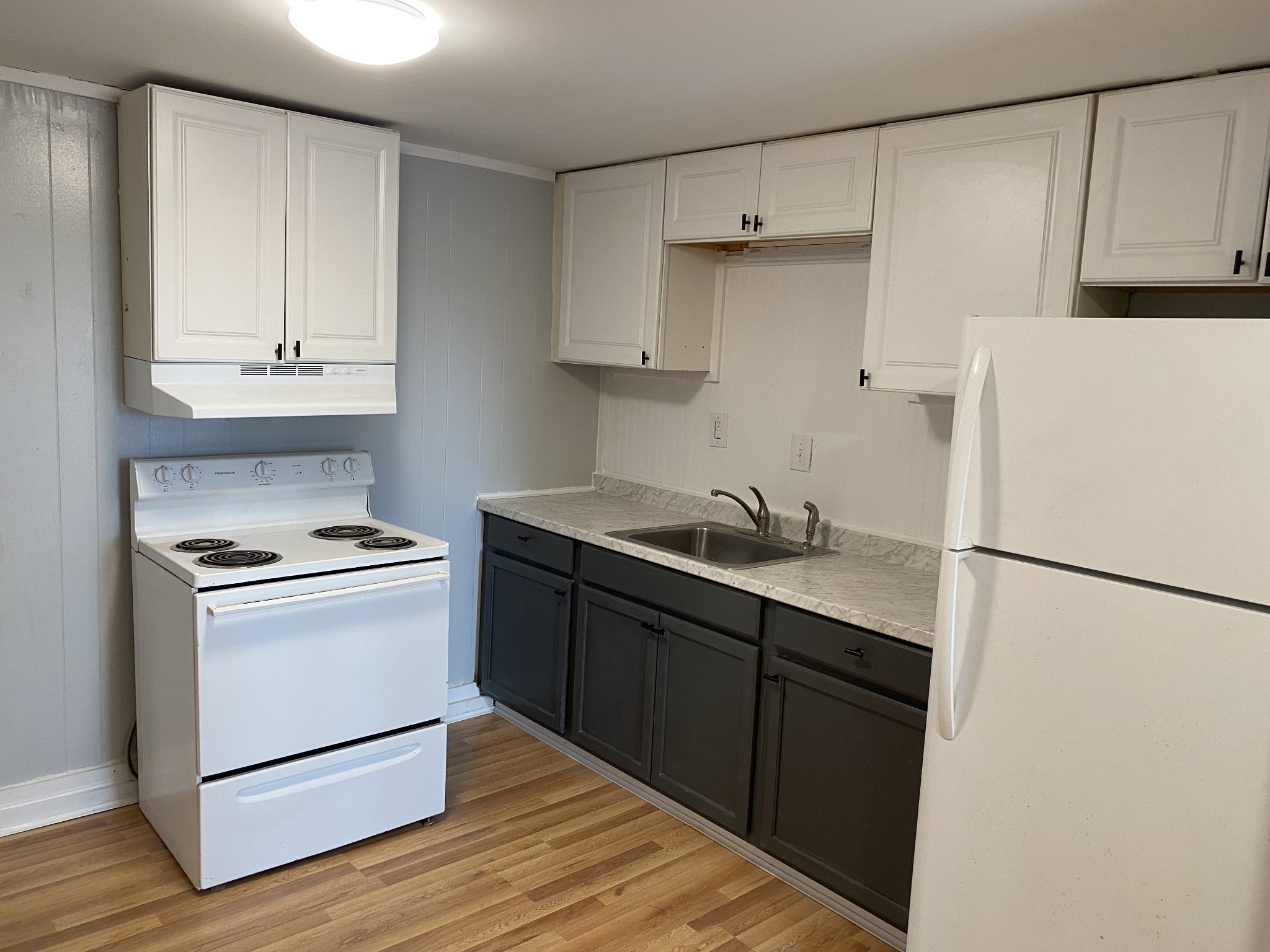 212 W End Avenue Dickson TN 37055