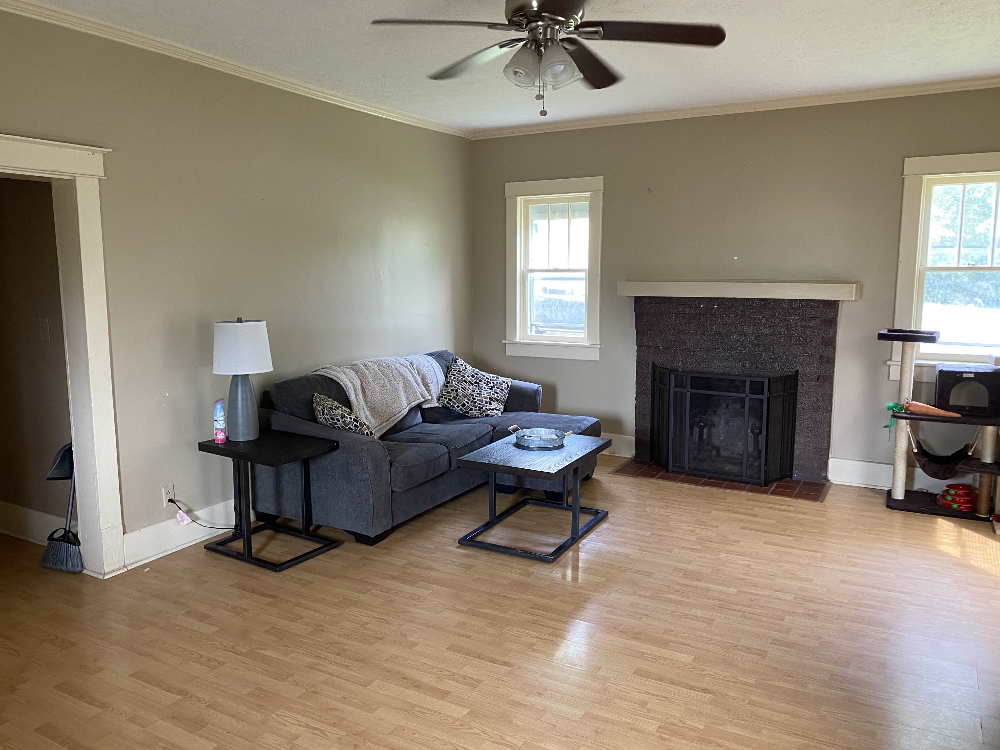 212 W End Avenue Dickson TN 37055