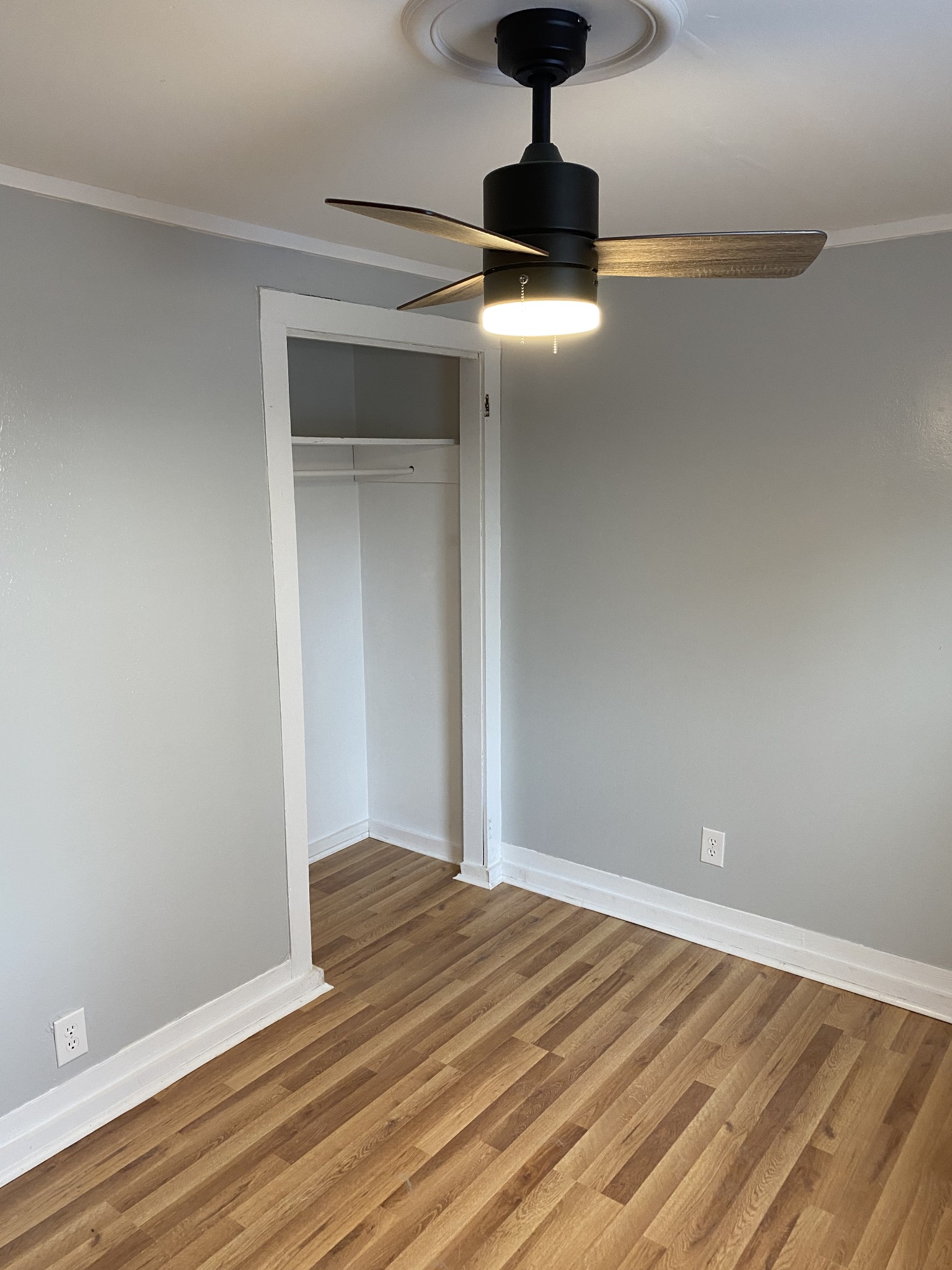 212 W End Avenue Dickson TN 37055