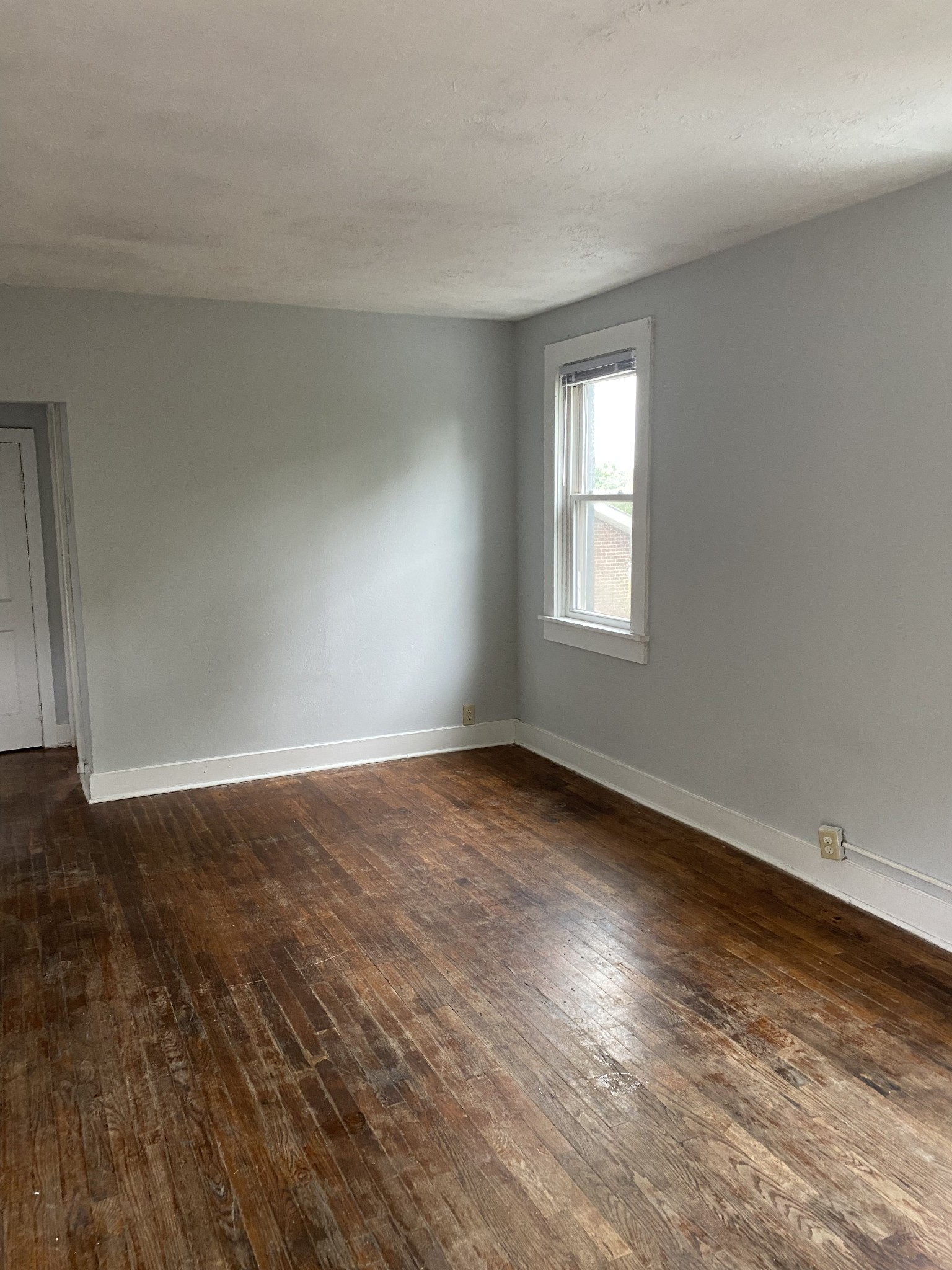 212 W End Avenue Dickson TN 37055