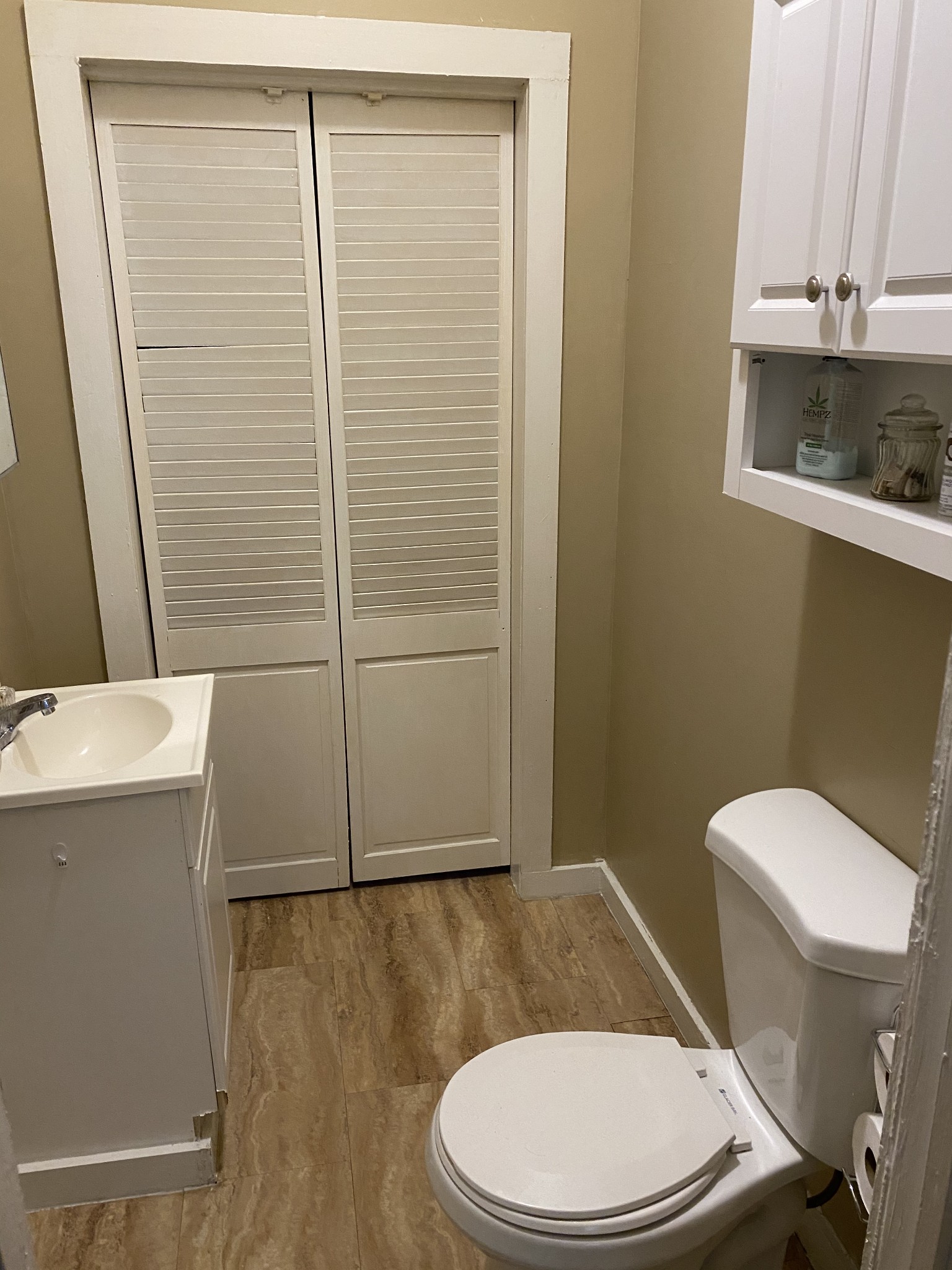 212 W End Avenue Dickson TN 37055