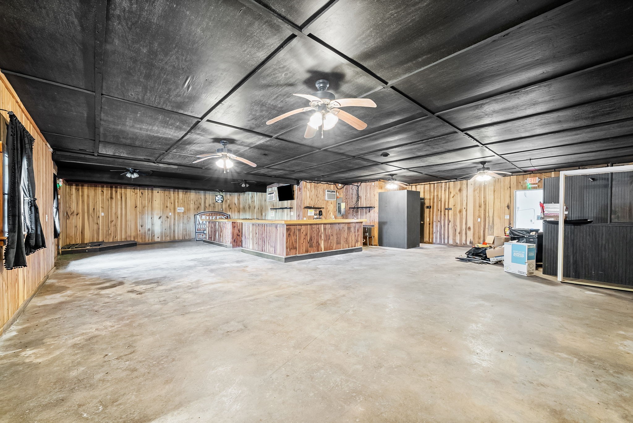 1095 White Oak Road Stewart TN 37175