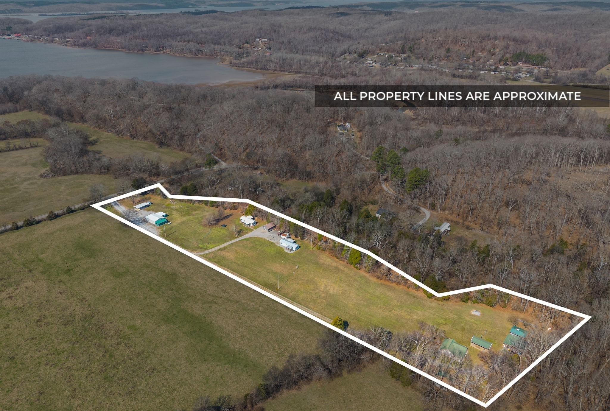 1095 White Oak Road Stewart TN 37175