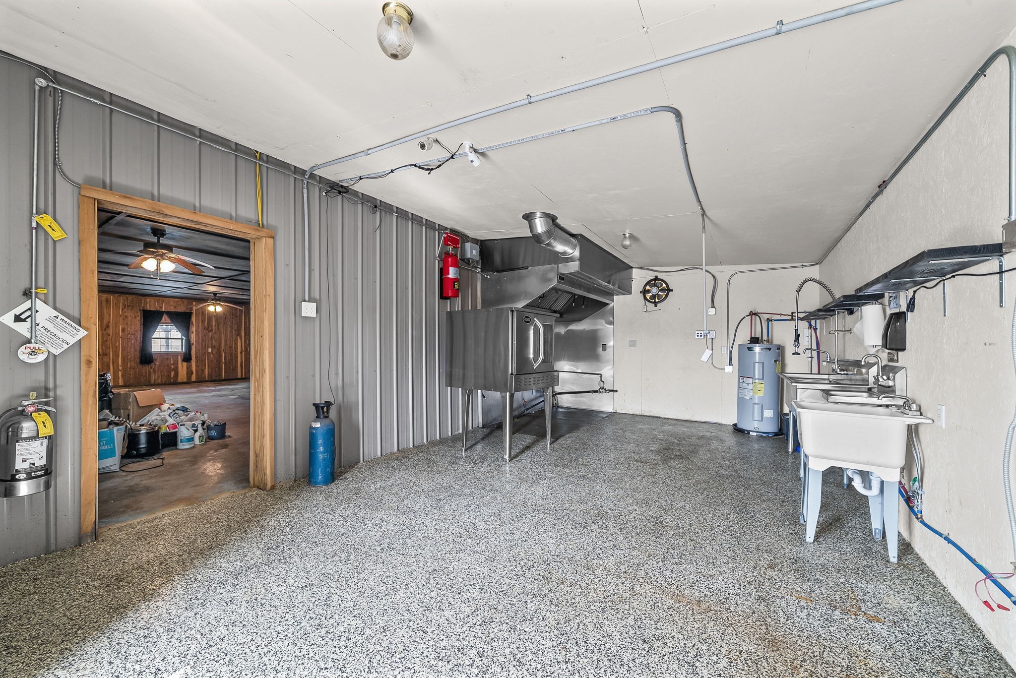1095 White Oak Road Stewart TN 37175