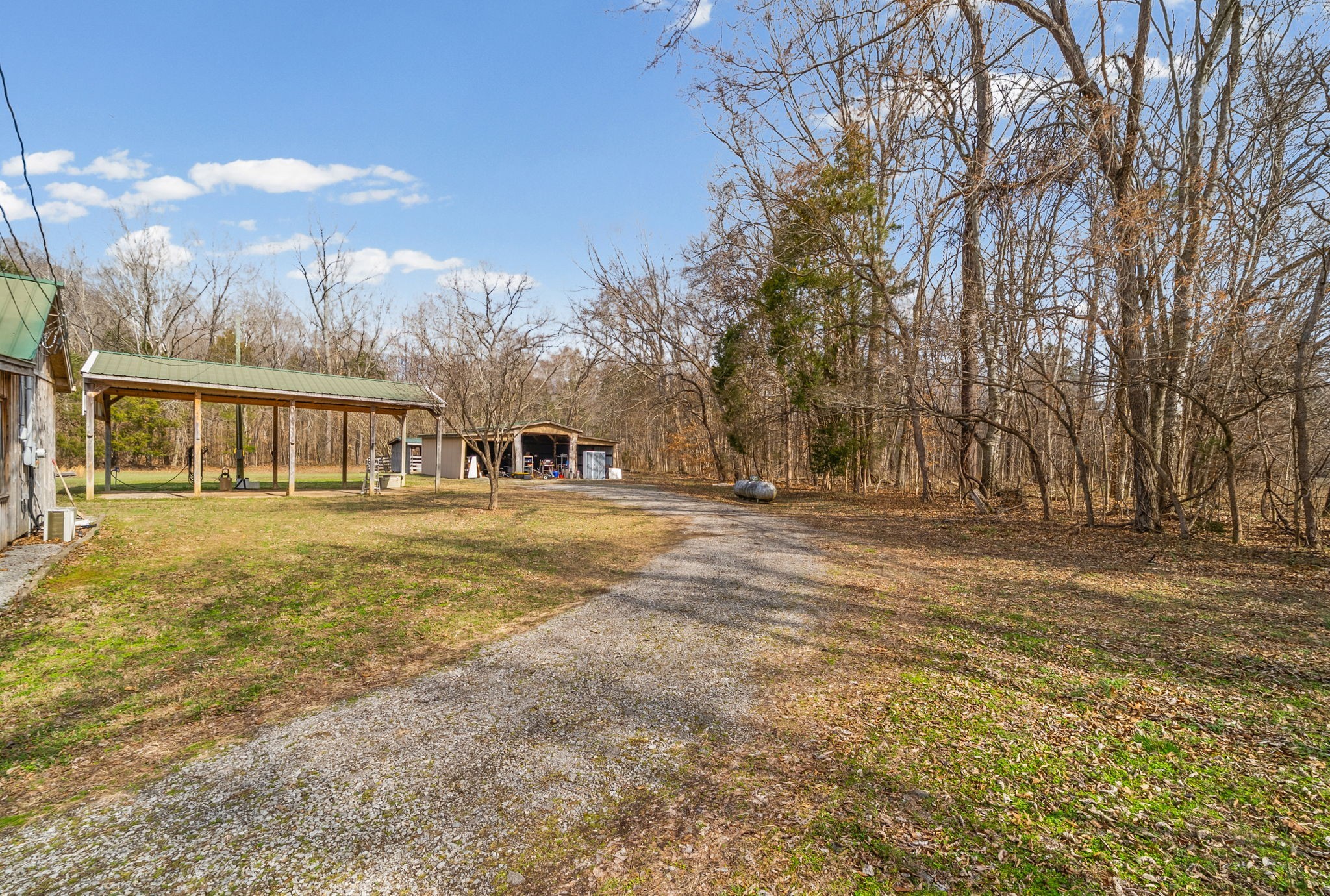 1095 White Oak Road Stewart TN 37175
