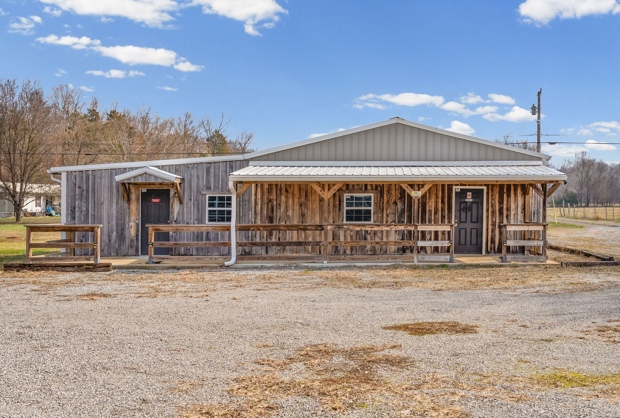 1095 White Oak Road Stewart TN 37175