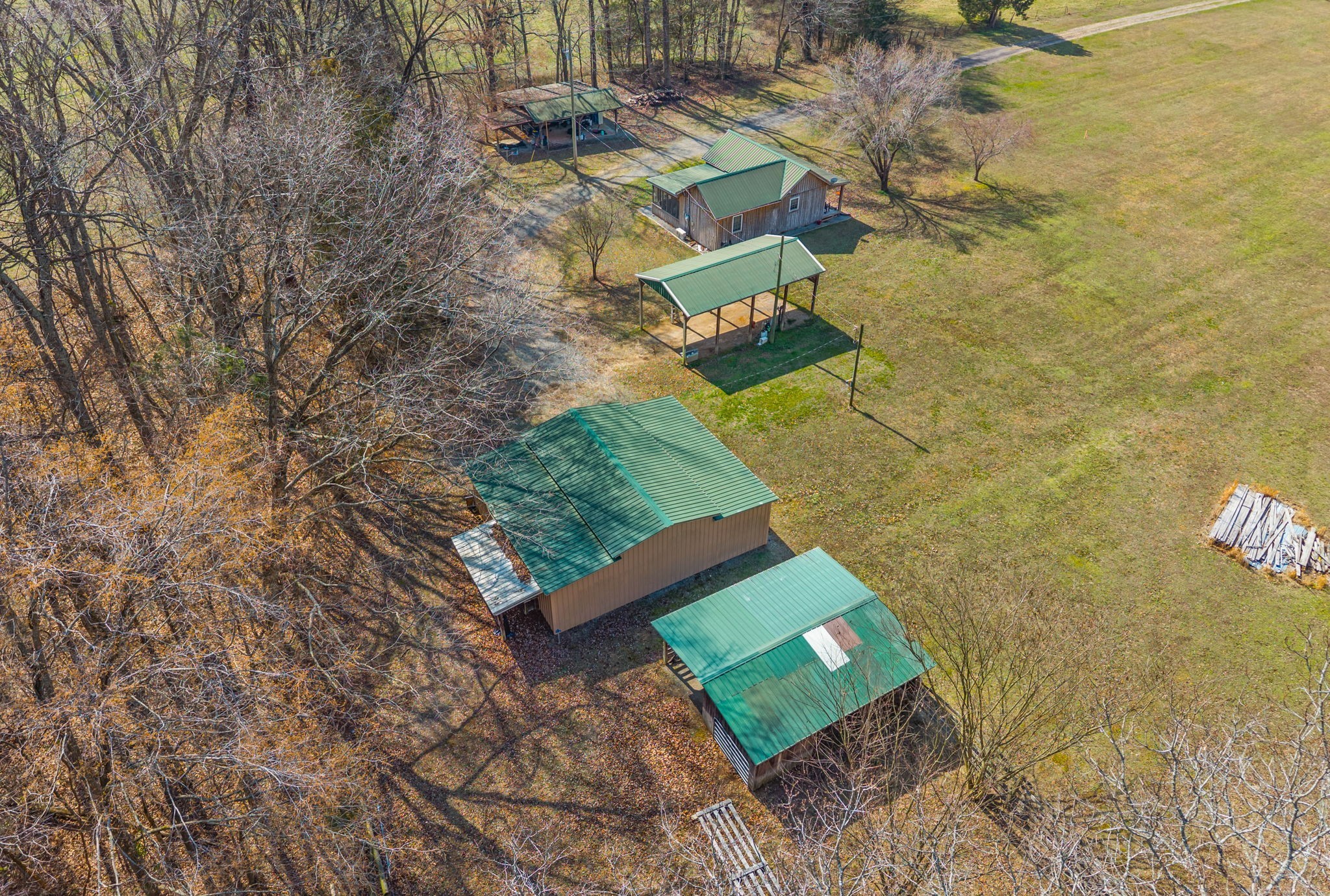 1095 White Oak Road Stewart TN 37175