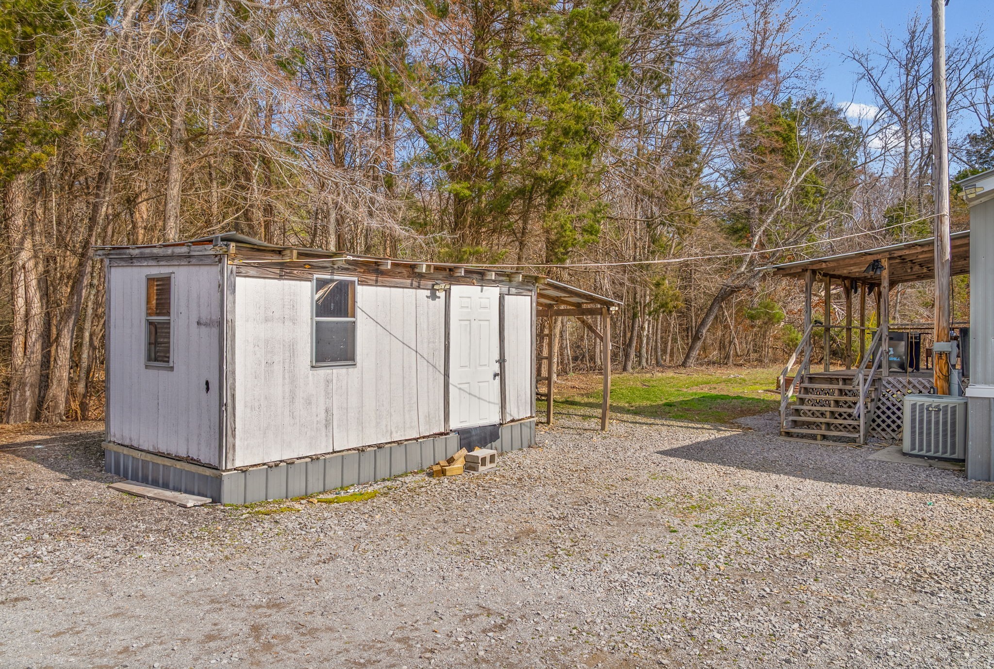 1095 White Oak Road Stewart TN 37175