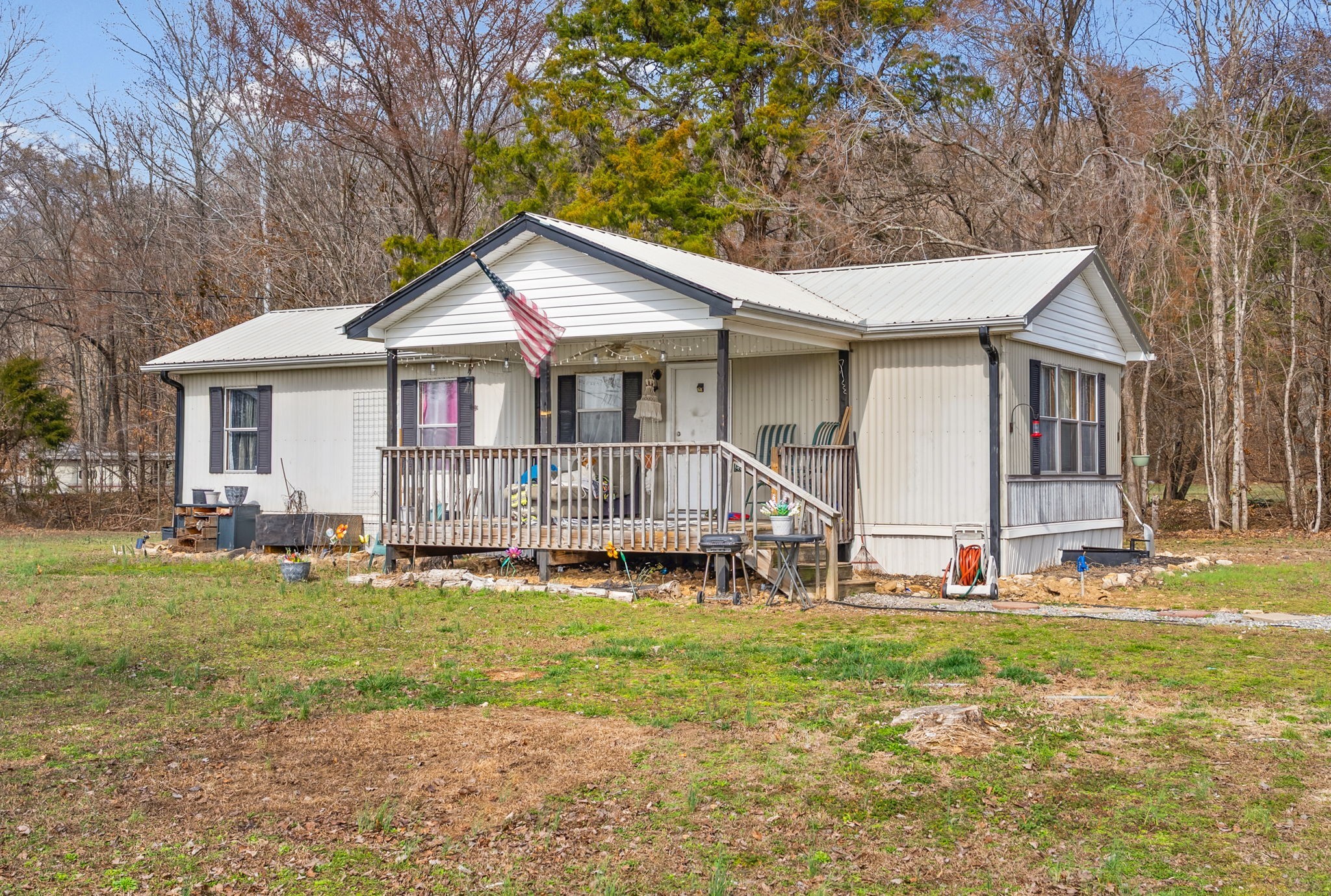 1095 White Oak Road Stewart TN 37175