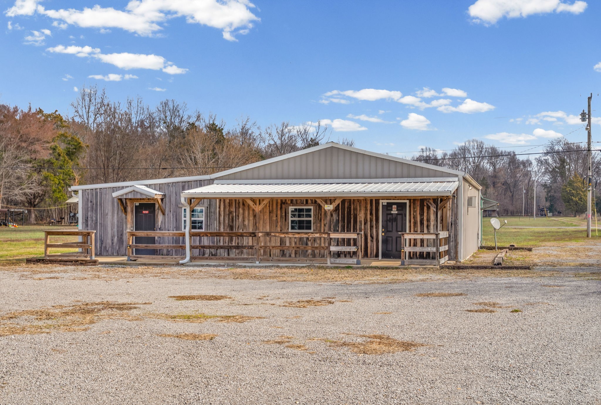 1095 White Oak Road Stewart TN 37175
