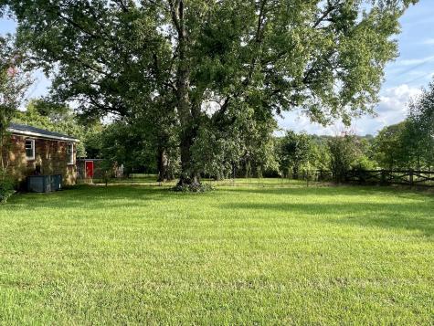 250 Chipman Road Bethpage TN 37022