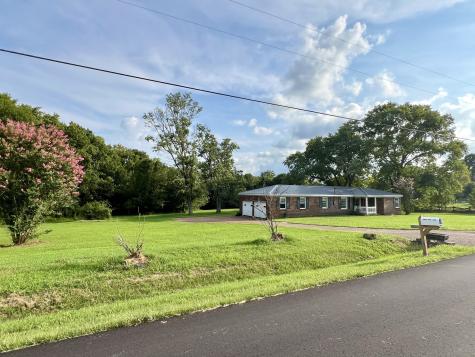 250 Chipman Road Bethpage TN 37022
