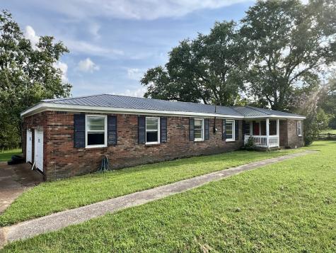 250 Chipman Road Bethpage TN 37022