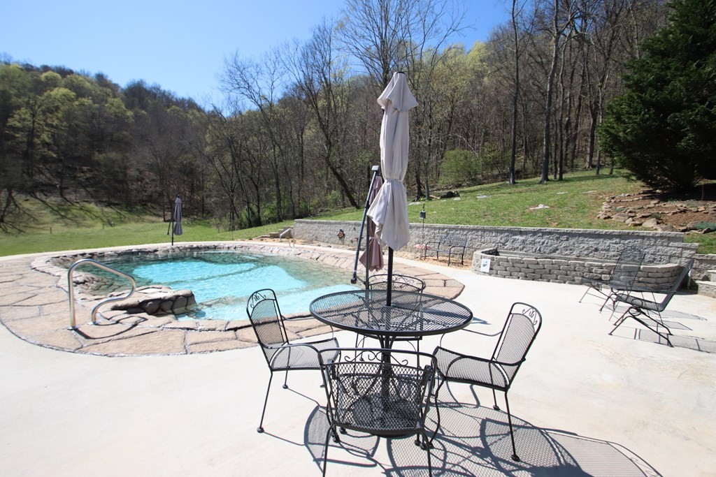 4134 Hickory Valley Road Sparta TN 38583