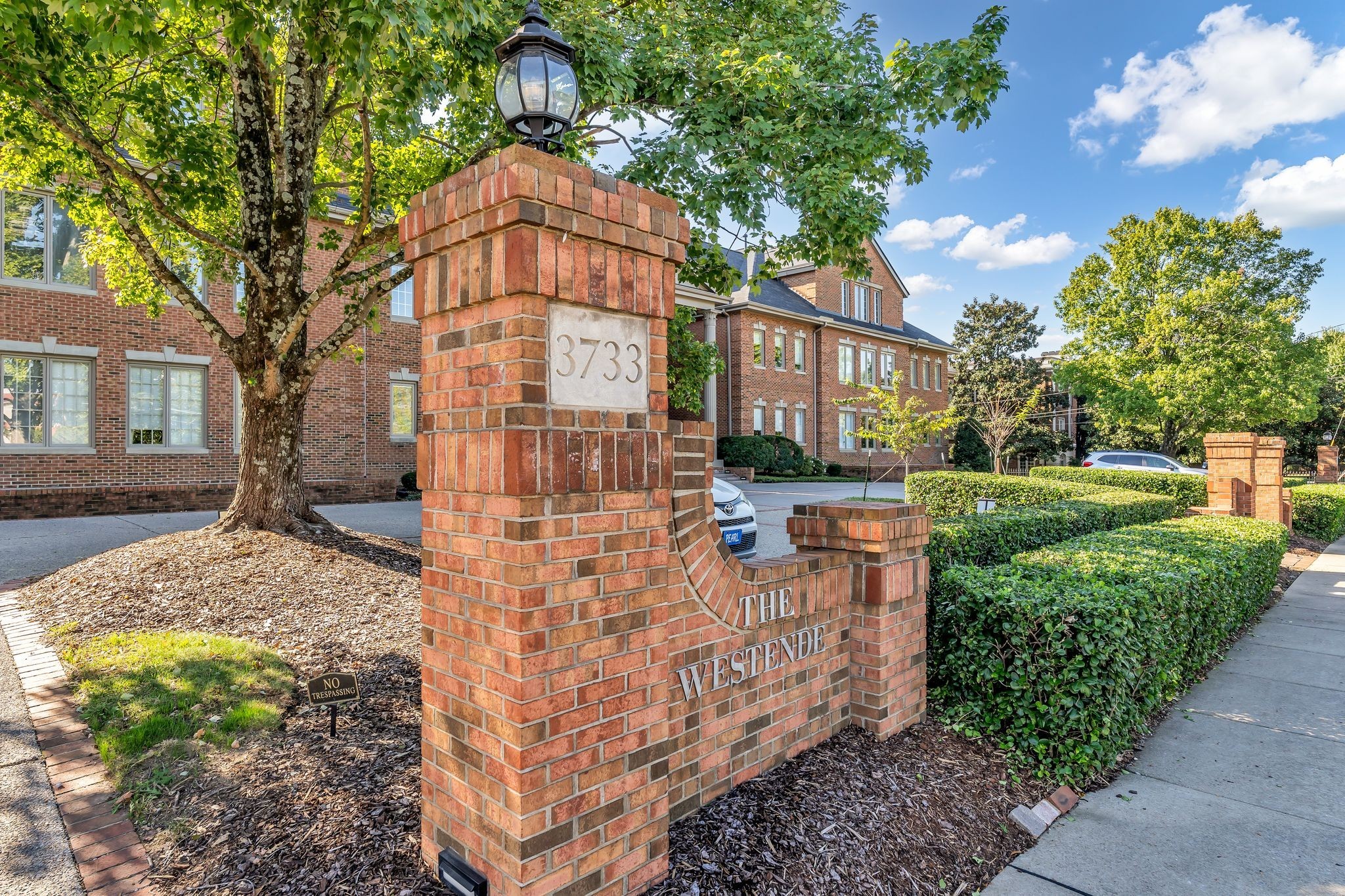 3733 West End Avenue Nashville TN 37205