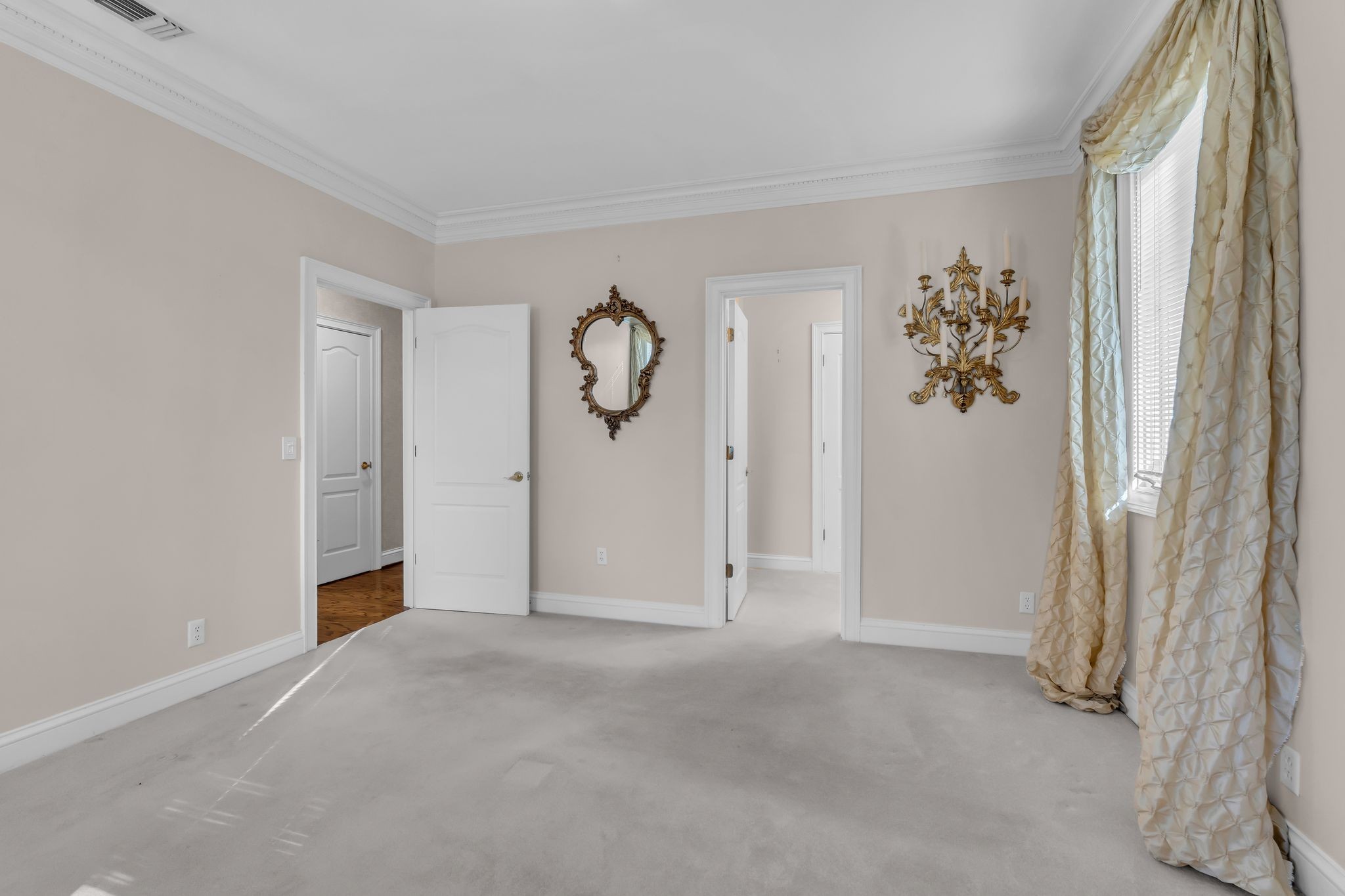 3733 West End Avenue Nashville TN 37205