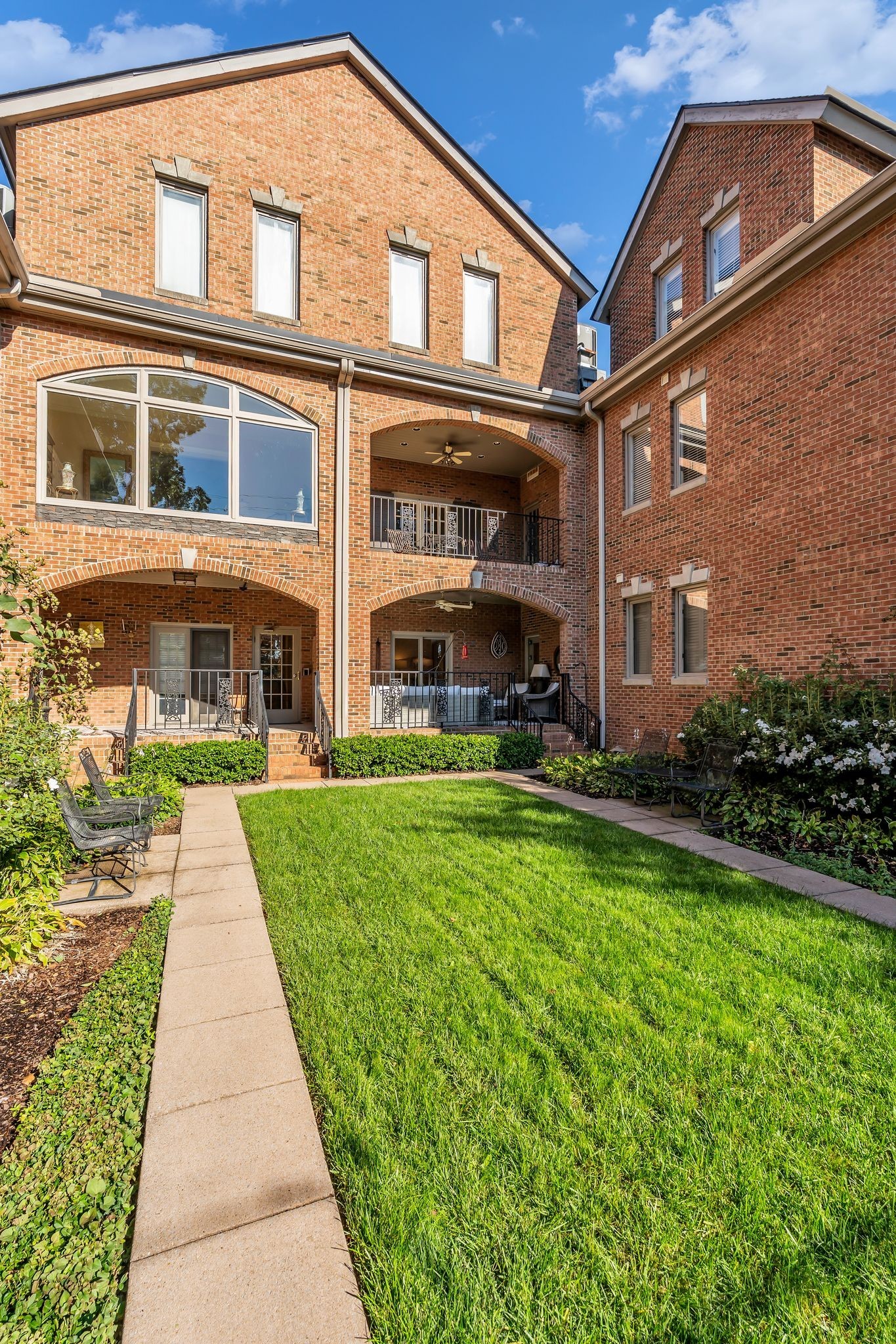 3733 West End Avenue Nashville TN 37205