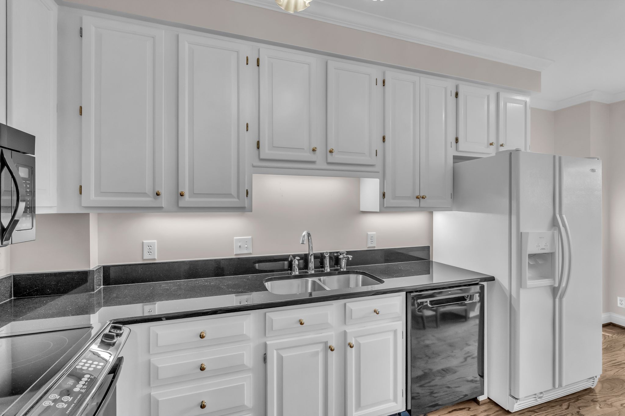3733 West End Avenue Nashville TN 37205