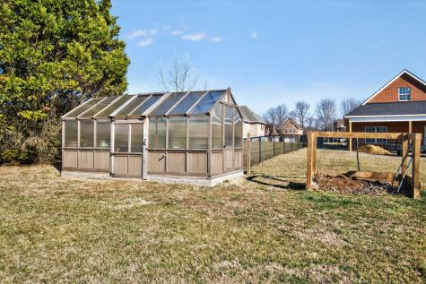 441 Matts Hollow Road Manchester TN 37355