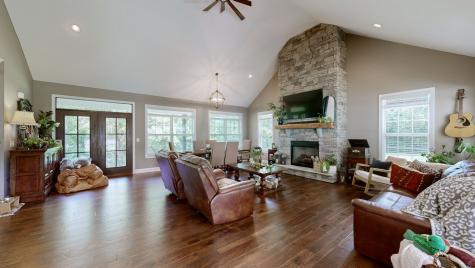 123 Cunningham Lane Wartrace TN 37183
